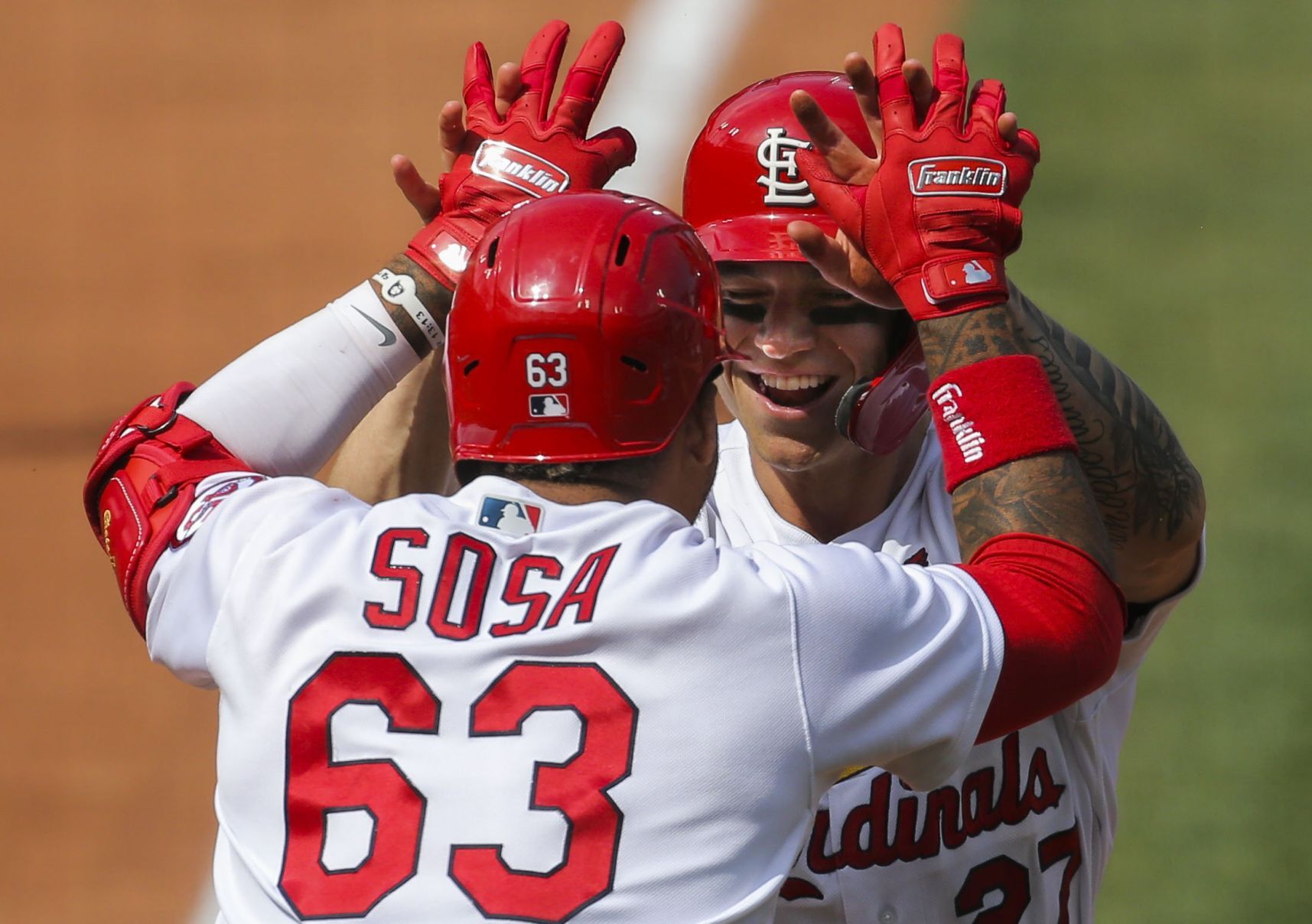 Cardinals tie series with Phillies